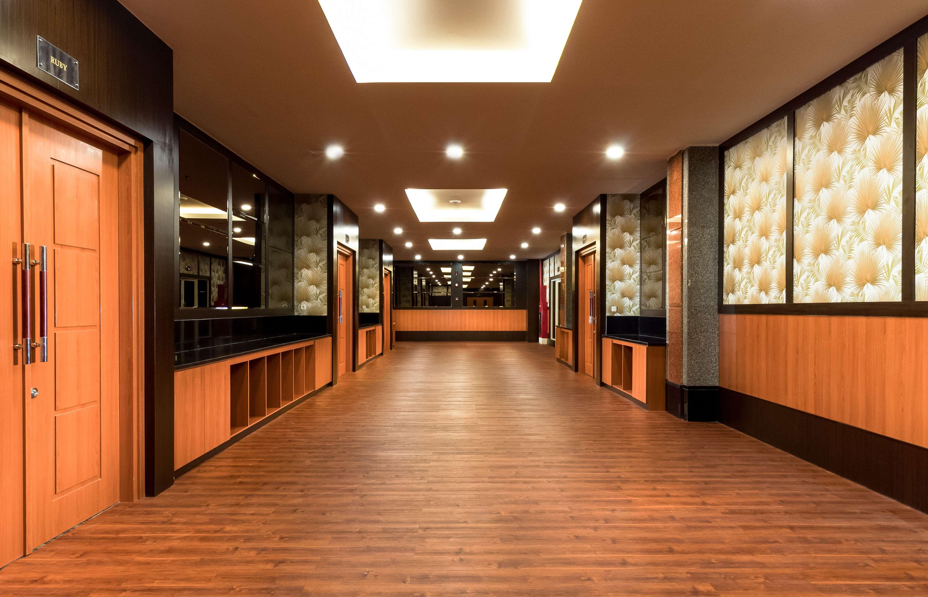 Best Western Plus Taft Inn Buitenkant foto