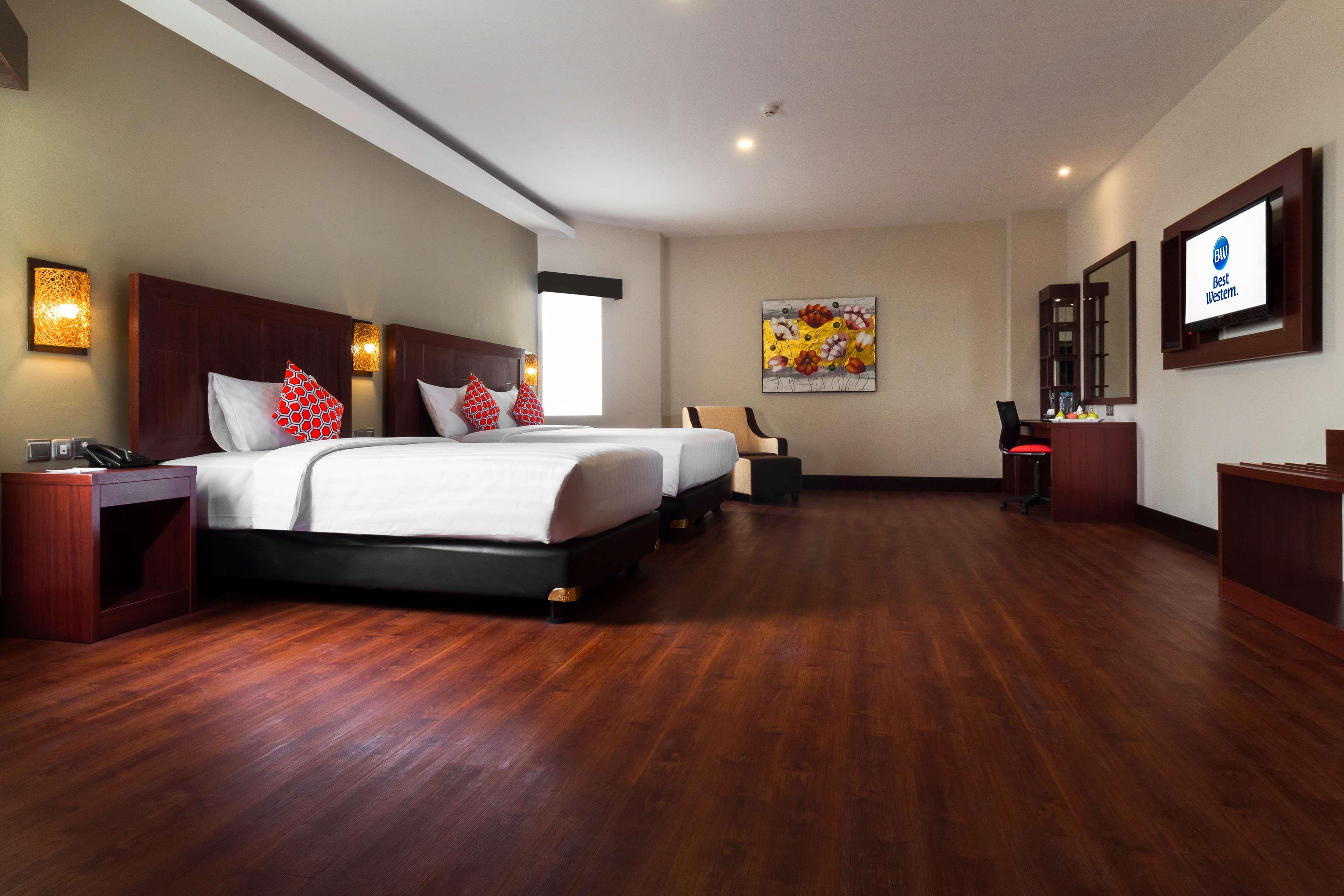 Best Western Plus Taft Inn Buitenkant foto